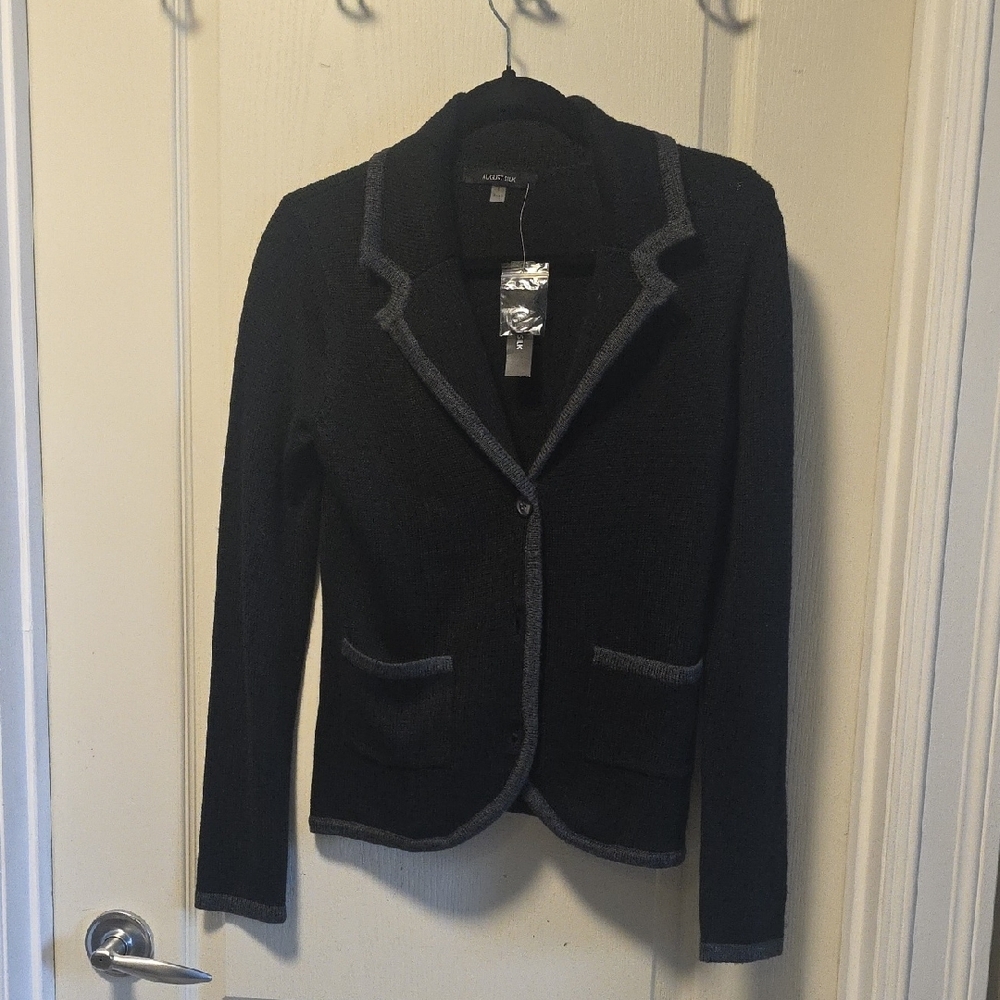 Women's Black Jacket